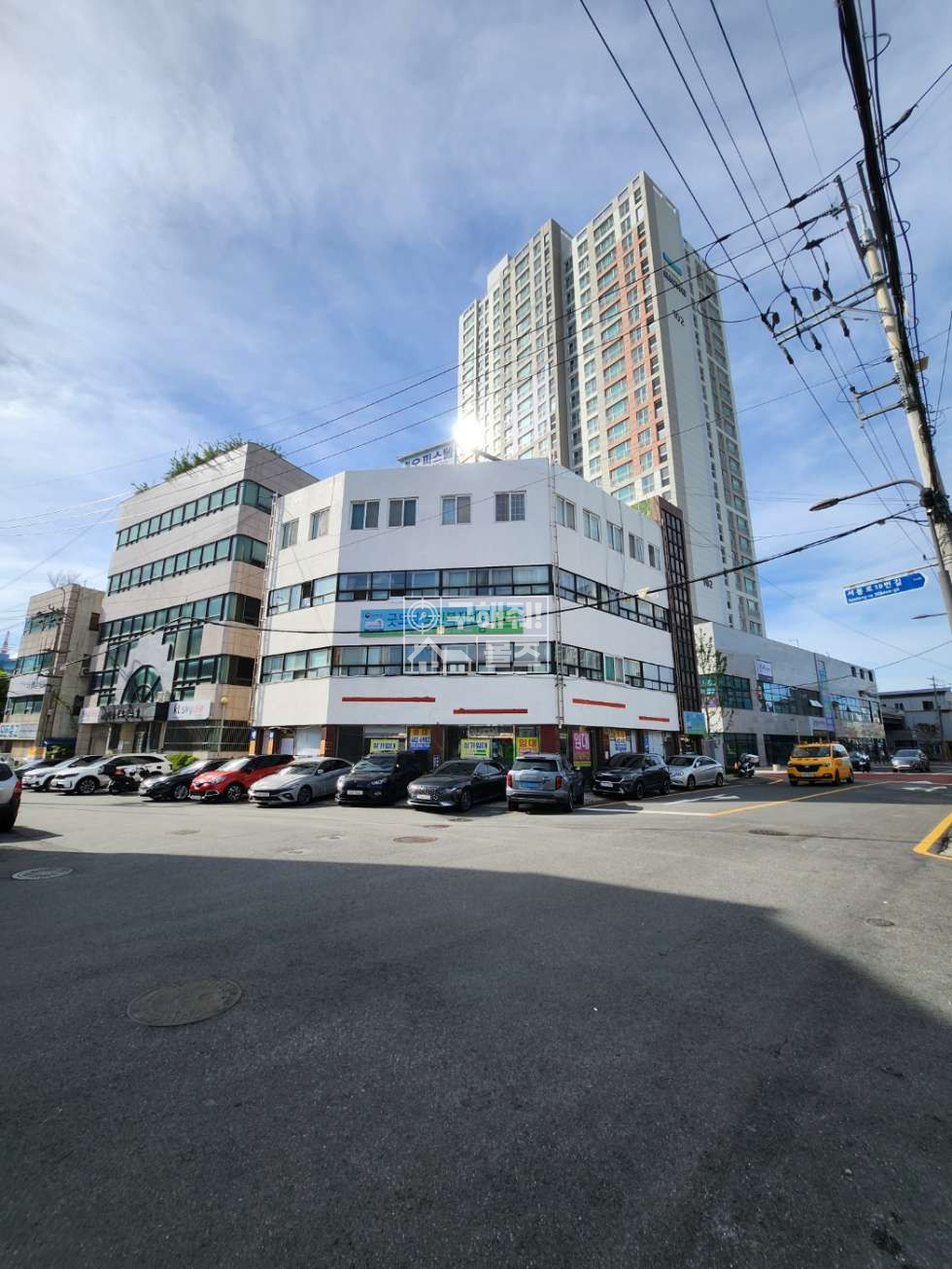 전남광주 남구 월산동 남구 진아리채 인근 전면 넓은 1층 상가 월세 매물번호 10613 사진 1