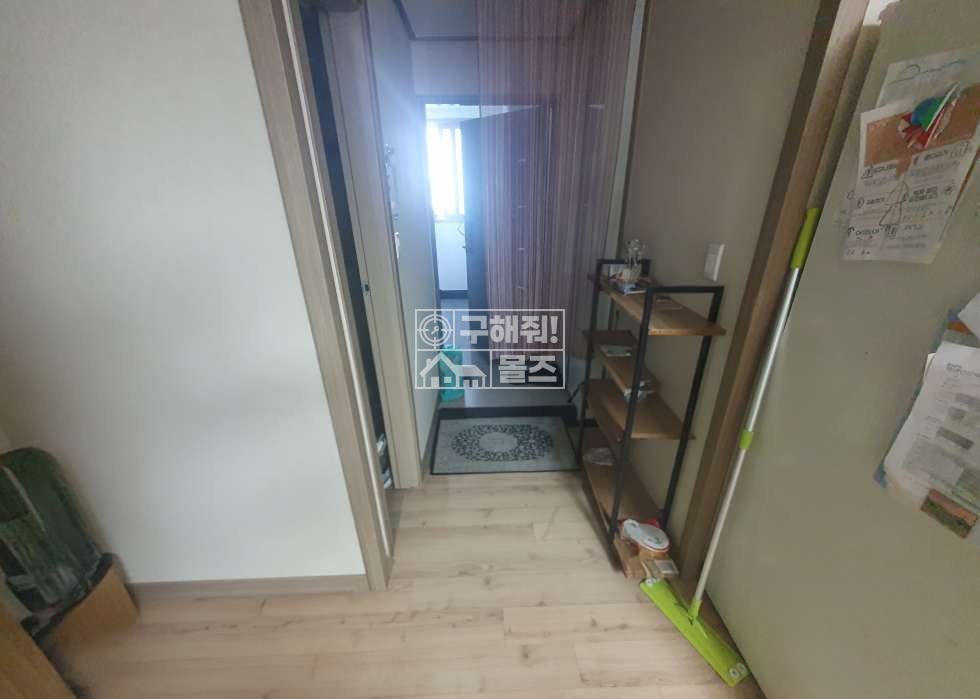 전남광주 서구 쌍촌동 549-24 (솔빛예가) 쌍촌동 솔빛예가. 교통편리. 운천호수산책로 및 초중학교 인접. 매매 매물번호 11425 사진 2
